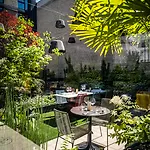 Voco Centre - The Garden By Ihg