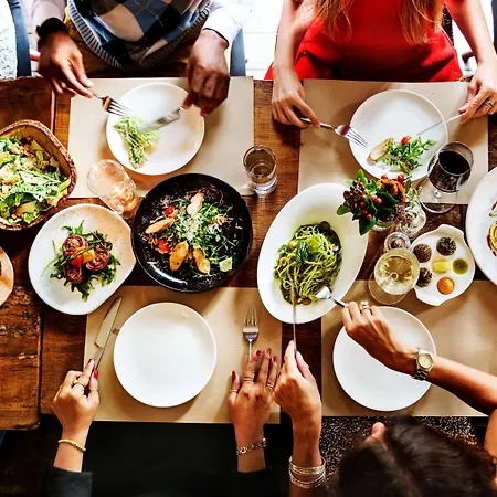 Voco Centre - The Garden By Ihg 4*