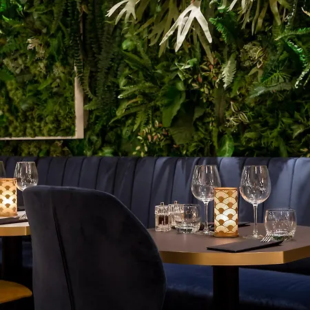 Voco Centre - The Garden By Ihg Štrasburk