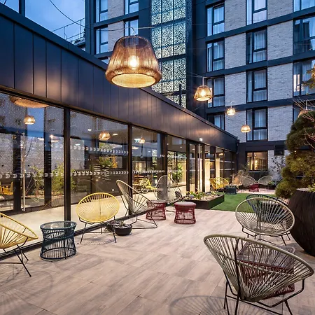 Voco Centre - The Garden By Ihg Hotel 4*