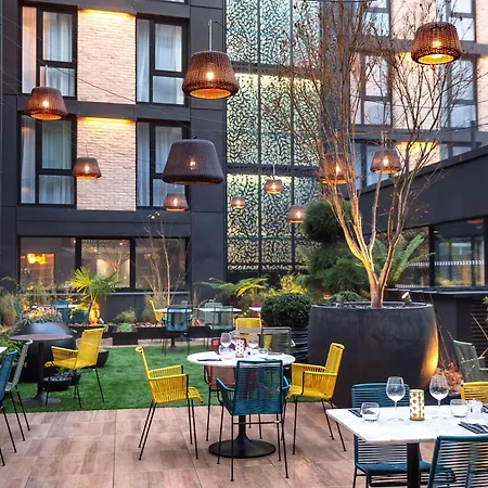 Hotel Voco Centre - The Garden By Ihg 4*