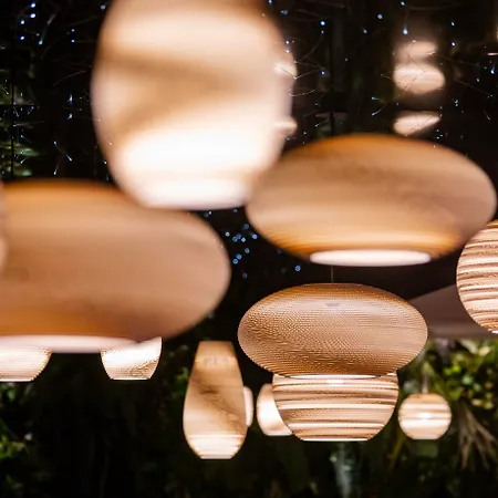 Hotel Voco Centre - The Garden By Ihg