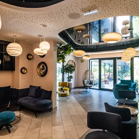 Voco Centre - The Garden By Ihg Hotel 4*