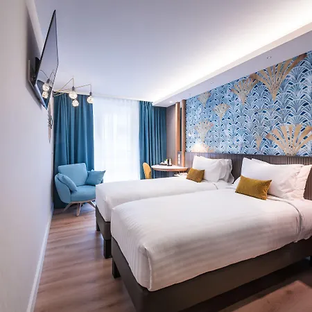 호텔 Voco Centre - The Garden By Ihg 4*