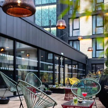 Hotel Voco Centre - The Garden By Ihg 4*