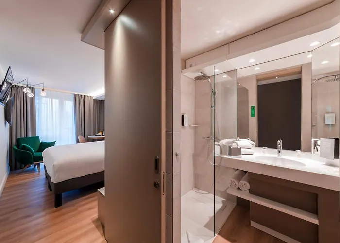 Szálloda Voco Centre - The Garden By Ihg 4*