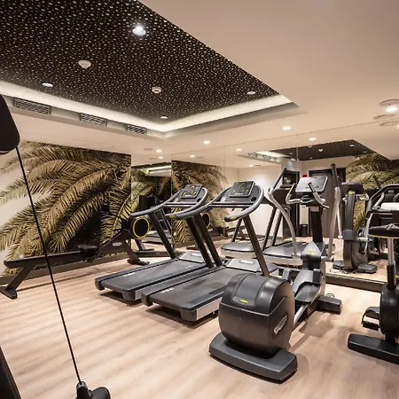 Hotel Voco Centre - The Garden By Ihg 4*